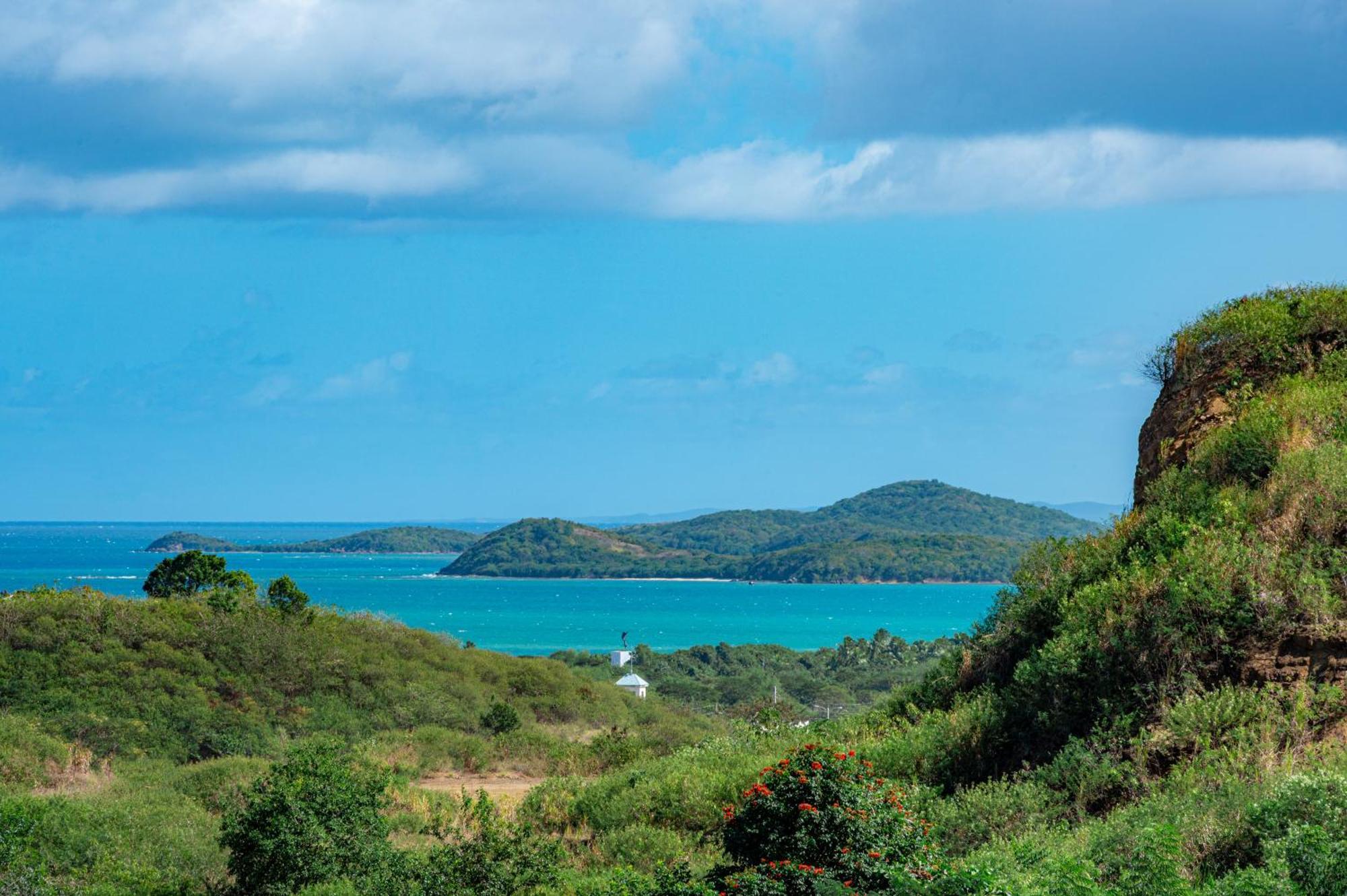 Ocean & Mountains View, Marina, Ferry, Vista Mar, Costa Esmeralda Ceiba Екстер'єр фото