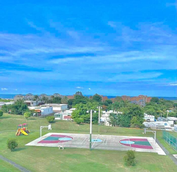Ocean & Mountains View, Marina, Ferry, Vista Mar, Costa Esmeralda Ceiba Екстер'єр фото